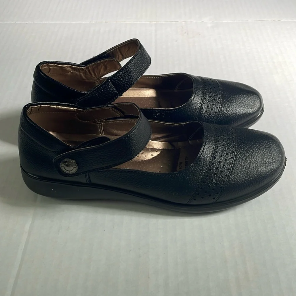 Pierre Dumas  Shoes - Black - Size 8